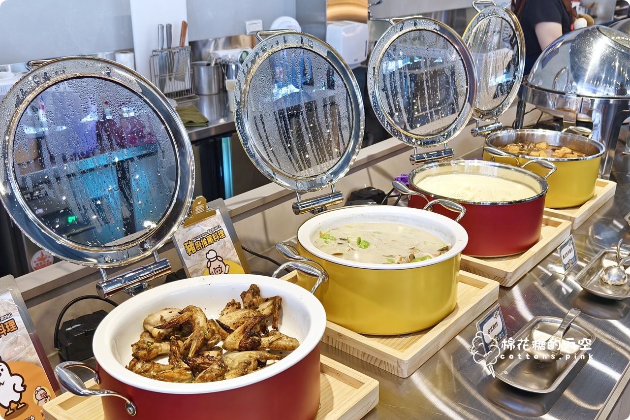 台中吃到飽-牛室炙燒牛排最新分店、元老分店重新開幕！自助吧選擇多