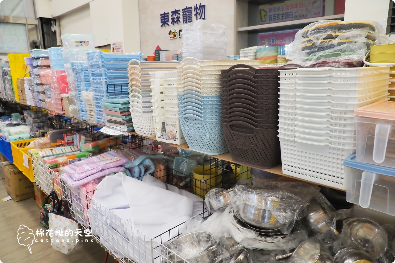 文心路旁倉儲首度開放!童鞋、運動鞋200起~專櫃童裝外套買一送一!~全面開倉價錯過可惜! 文心路旁倉儲首度開放!童鞋、運動鞋200起~專櫃童裝外套買一送一!~全面開倉價錯過可惜!