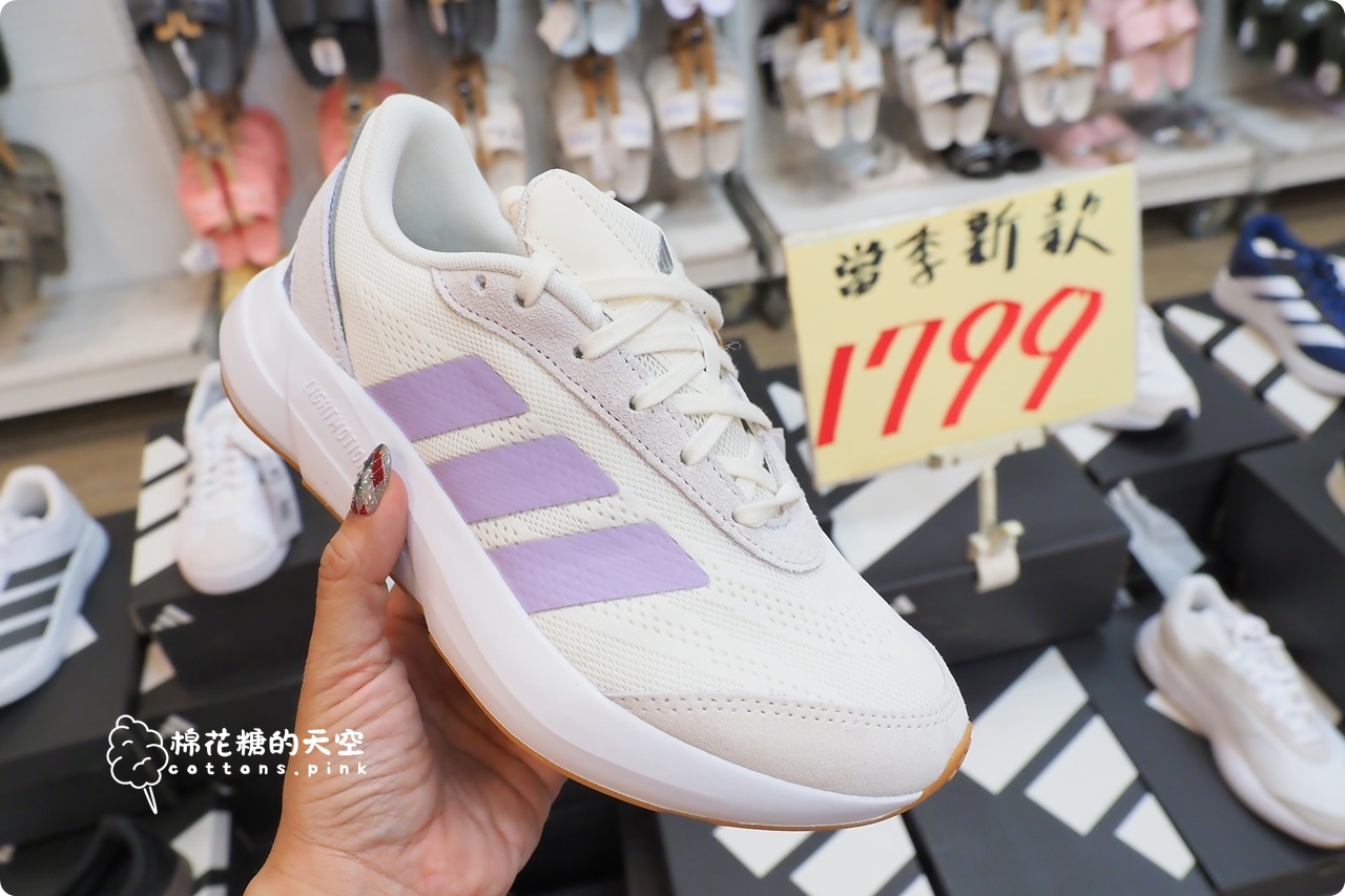 文心路旁倉儲首度開放！童鞋、運動鞋200起～專櫃童裝外套買一送一！～全面開倉價錯過可惜！