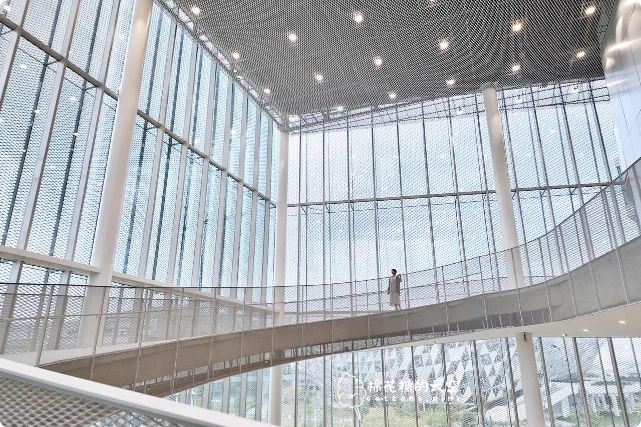 台中最美新景點-綠美圖結合綠地、圖書館與美術館~美到傻眼