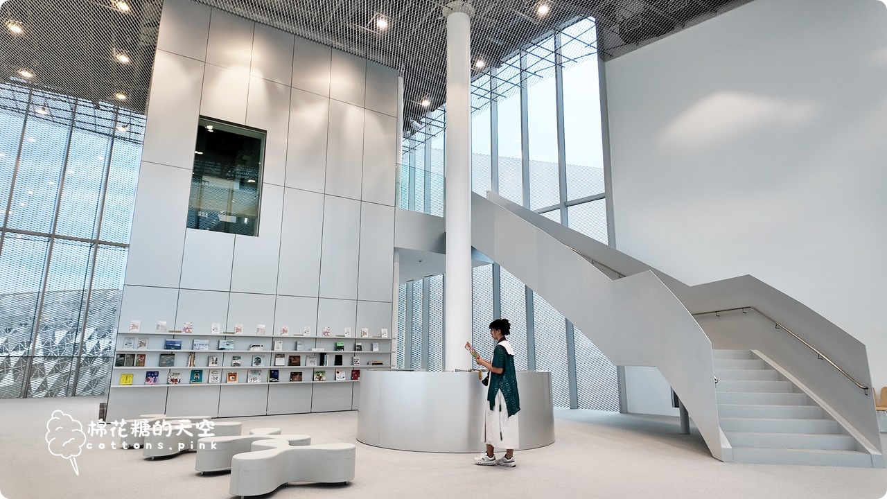 台中最美新景點-綠美圖結合綠地、圖書館與美術館~美到傻眼 台中最美新景點-綠美圖結合綠地、圖書館與美術館~美到傻眼