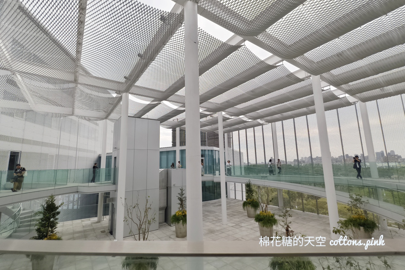 台中最美新景點-綠美圖結合綠地、圖書館與美術館~美到傻眼 台中最美新景點-綠美圖結合綠地、圖書館與美術館~美到傻眼