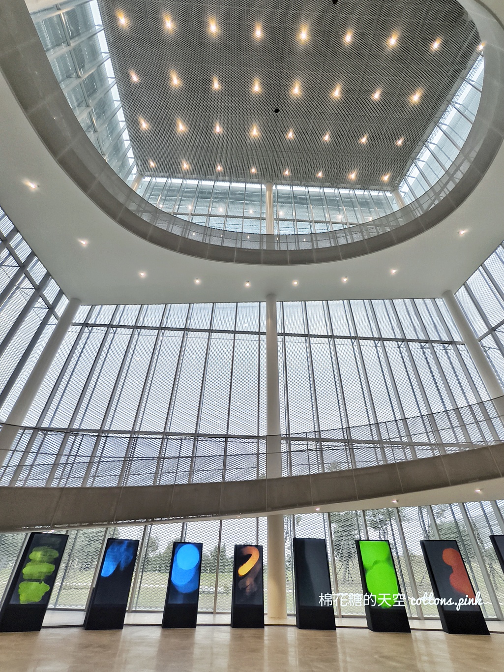 台中最美新景點-綠美圖結合綠地、圖書館與美術館~美到傻眼 台中最美新景點-綠美圖結合綠地、圖書館與美術館~美到傻眼