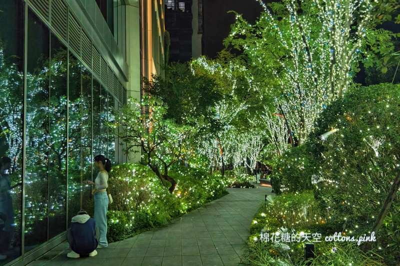 台中聖誕必拍景點|勤美光之道超美銀白步道超好拍 台中聖誕必拍景點|勤美光之道超美銀白步道超好拍