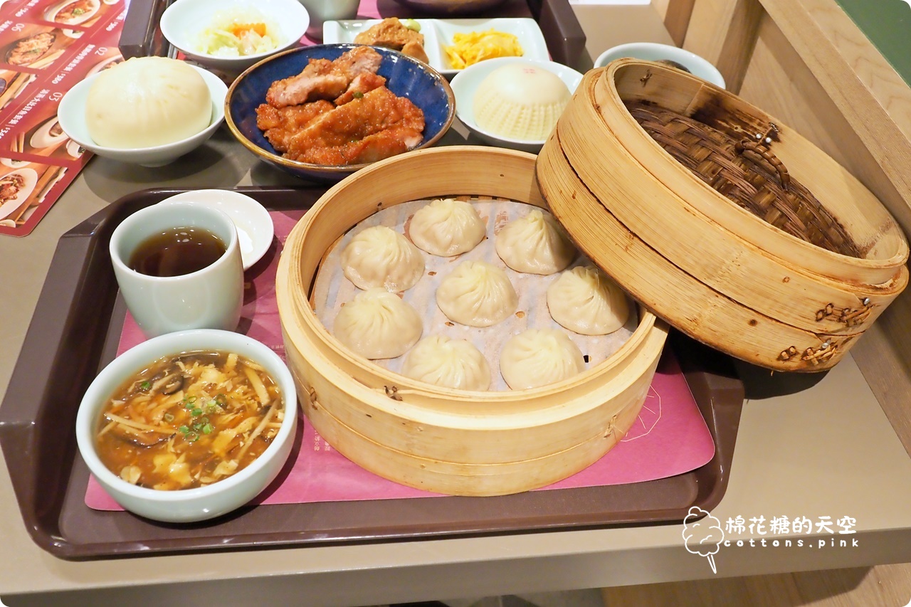 台中新光美食-沁園春最新品牌"春小廚"進駐，現做小籠包變身個人套餐