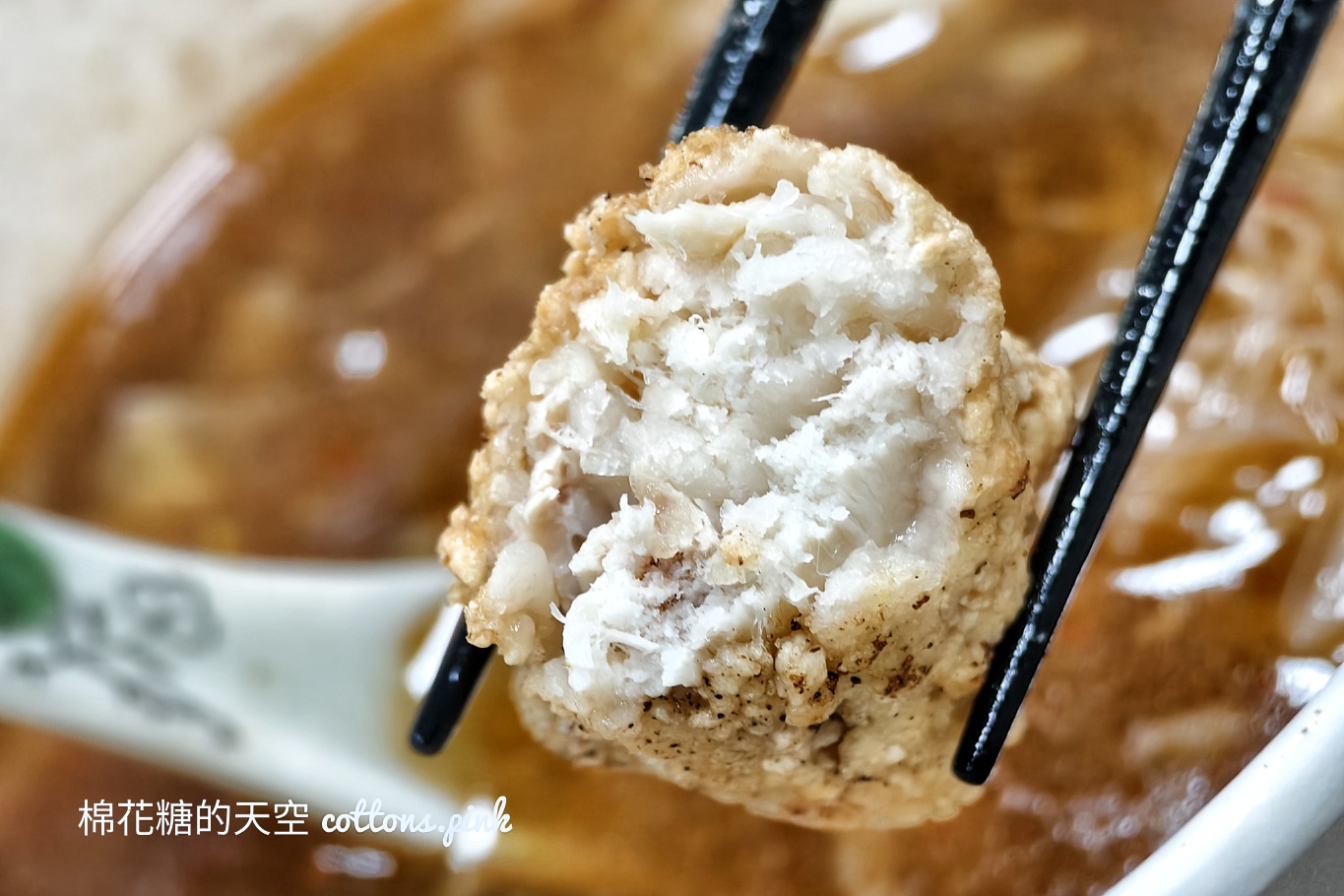 台中向上市場美食|太祖魷魚羹搬新家更明亮!依舊是中美街排隊名店 台中向上市場美食|太祖魷魚羹搬新家更明亮!依舊是中美街排隊名店