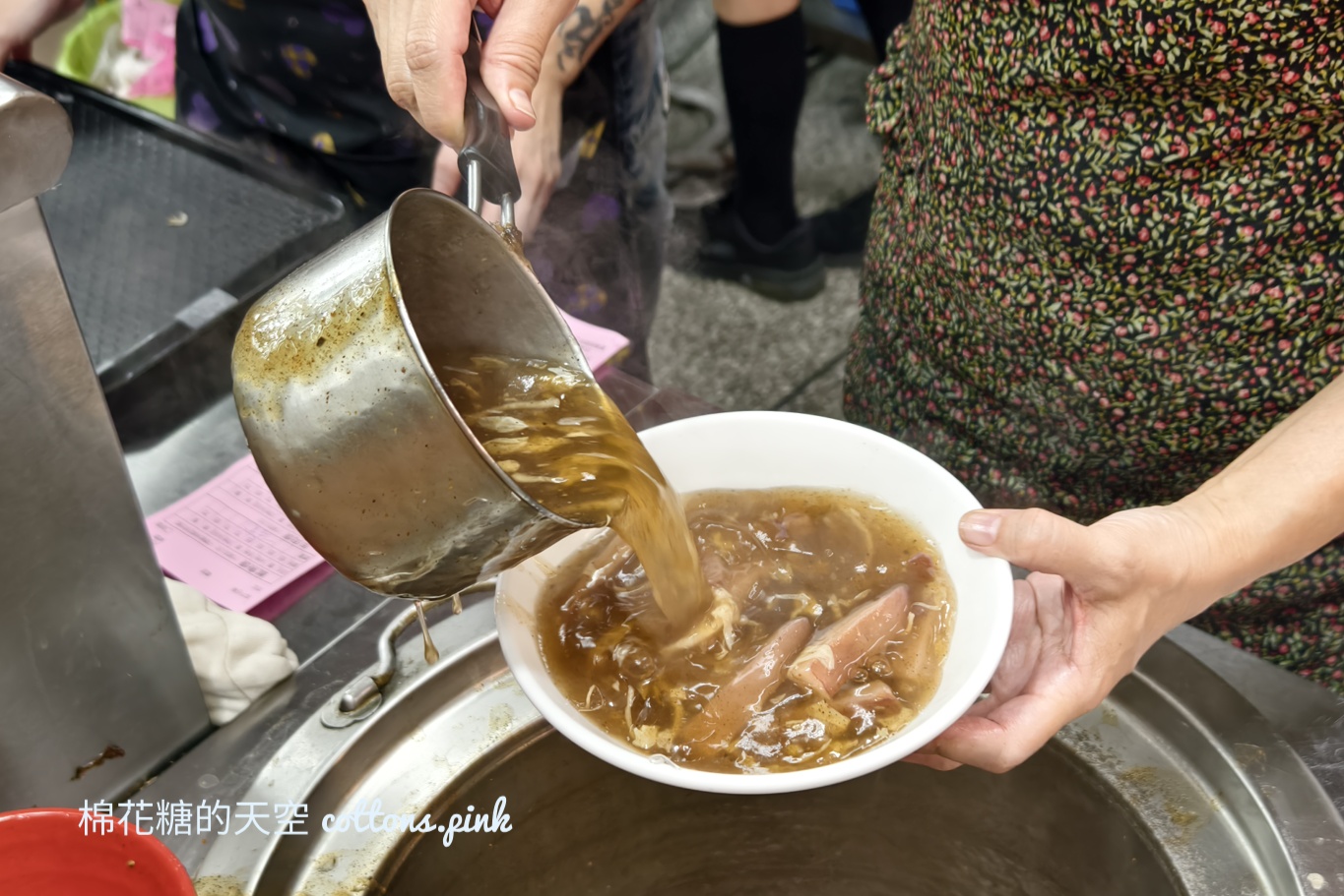 台中向上市場美食|太祖魷魚羹搬新家更明亮!依舊是中美街排隊名店 台中向上市場美食|太祖魷魚羹搬新家更明亮!依舊是中美街排隊名店