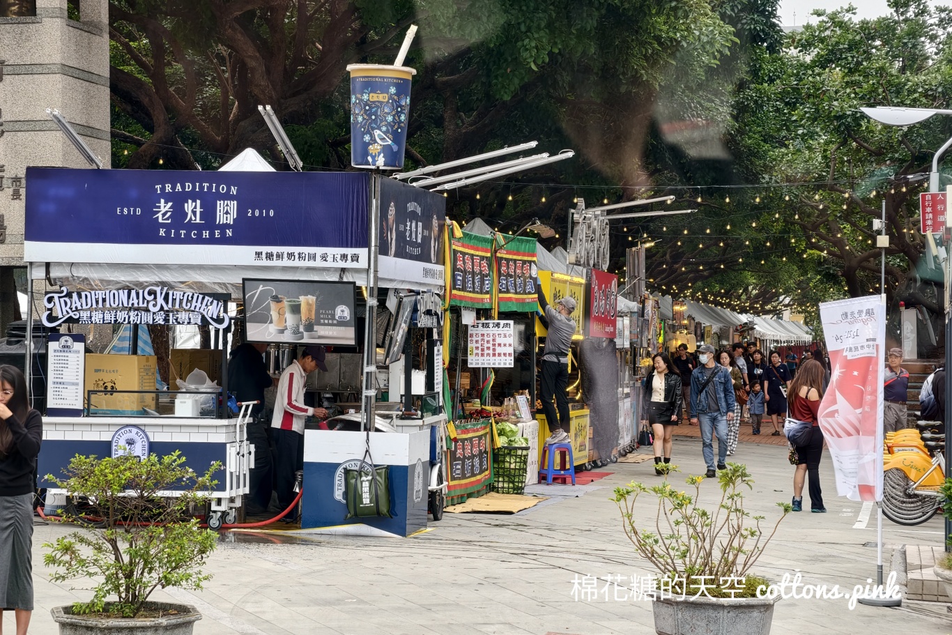 草悟道聖誕市集開跑！台中好聖誕聖誕老公公募集中