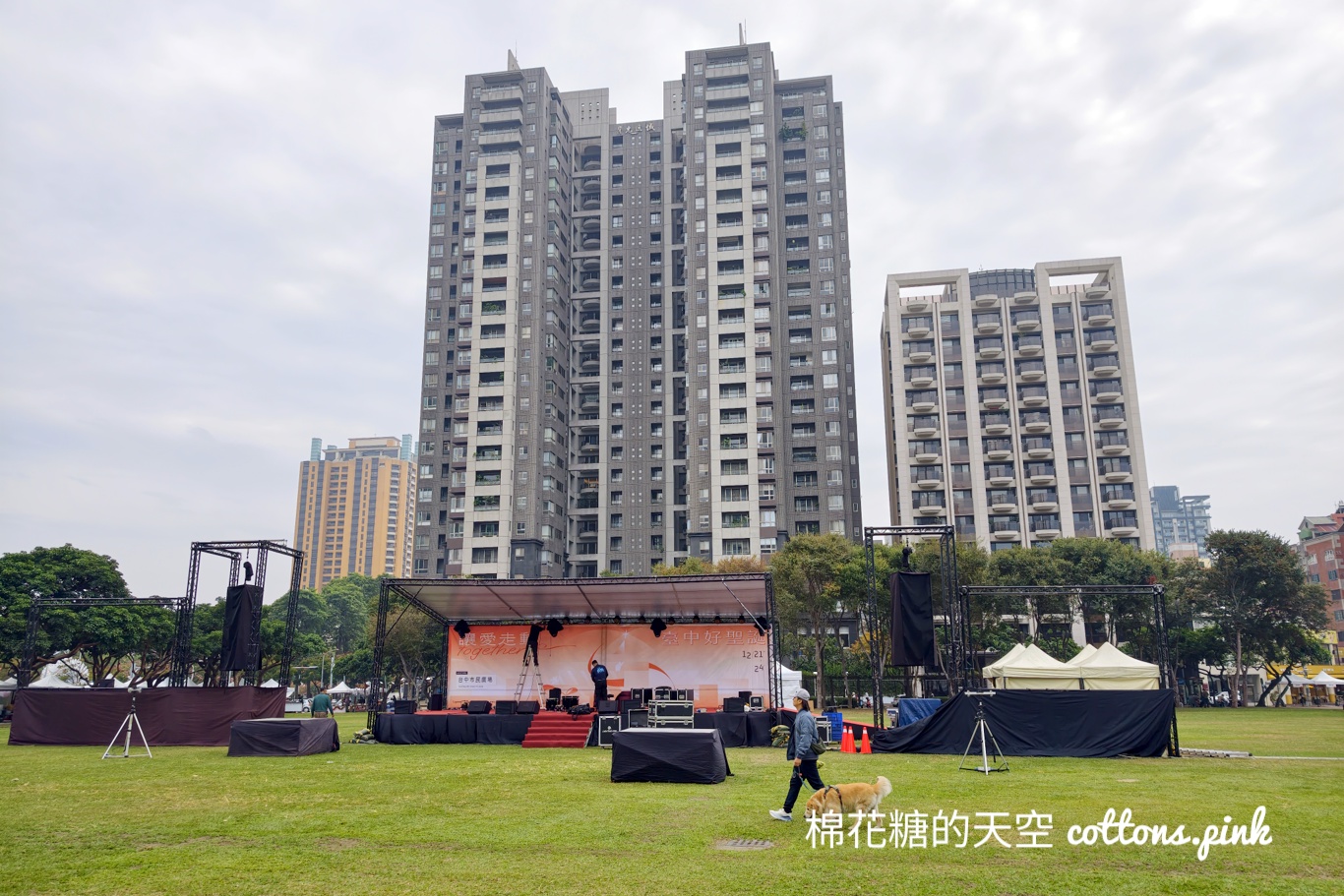 草悟道聖誕市集開跑！台中好聖誕聖誕老公公募集中