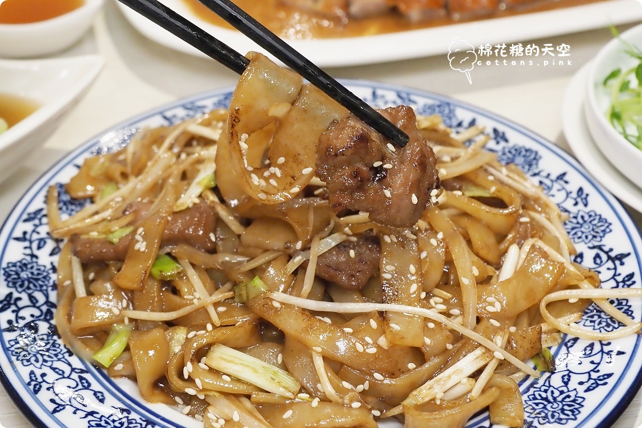 台中向上路龍富貴港式餐廳，主廚大火鑊氣十足，燒鵝脆皮雞必點全攻略