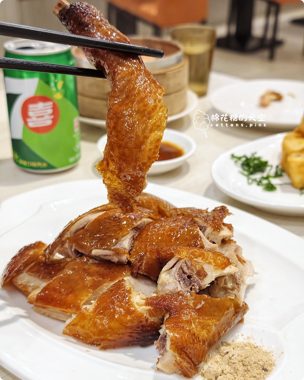 台中向上路龍富貴港式餐廳，主廚大火鑊氣十足，燒鵝脆皮雞必點全攻略