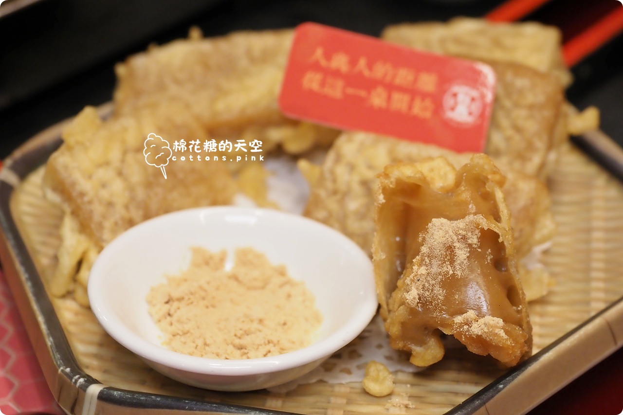 2026 台中必吃聚餐餐廳推薦，有春茶館麵茶拿鐵、炸年糕是招牌，濃白雞湯鍋暖胃首選