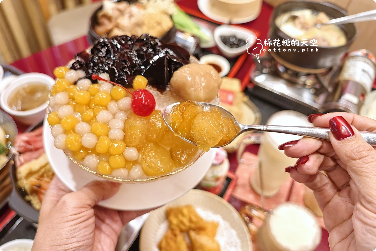 2026 台中必吃聚餐餐廳推薦，有春茶館麵茶拿鐵、炸年糕是招牌，濃白雞湯鍋暖胃首選