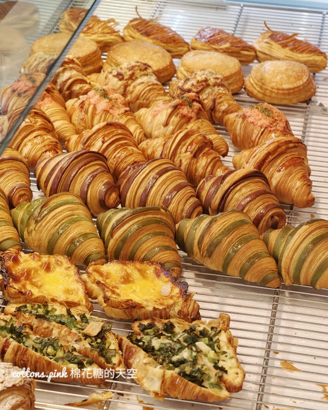 台中沙鹿可頌專賣店H.YEN~開心果霜淇淋超級迷人！還有限定福袋可頌吃起來