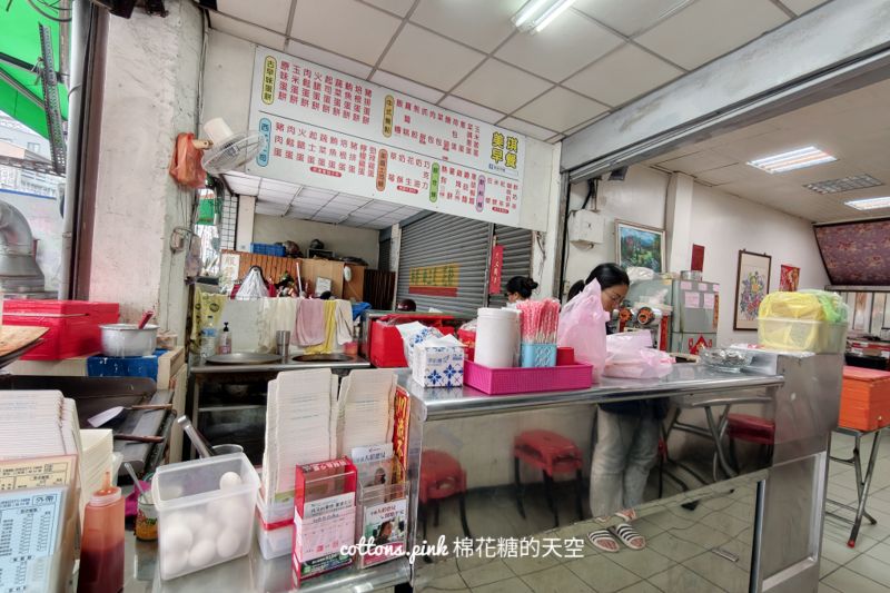 台中老字號早餐店！美琪早餐粉漿蛋餅外酥內Q，在地人從小吃到大