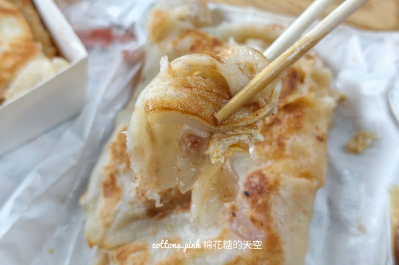 台中老字號早餐店！美琪早餐粉漿蛋餅外酥內Q，在地人從小吃到大