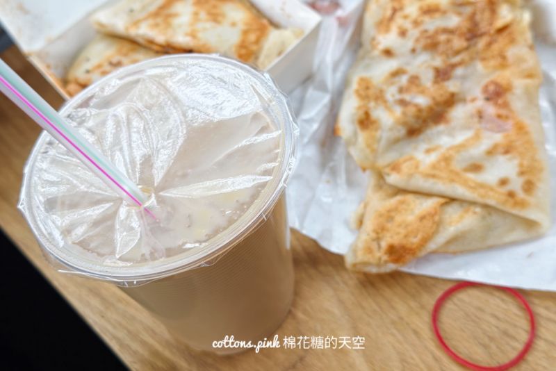 台中老字號早餐店！美琪早餐粉漿蛋餅外酥內Q，在地人從小吃到大