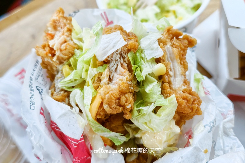 肯德基"霸霸霸"雞腿堡三層登場,肉量疊到讓人掉下巴~爽感直接炸開 肯德基"霸霸霸"雞腿堡三層登場,肉量疊到讓人掉下巴~爽感直接炸開