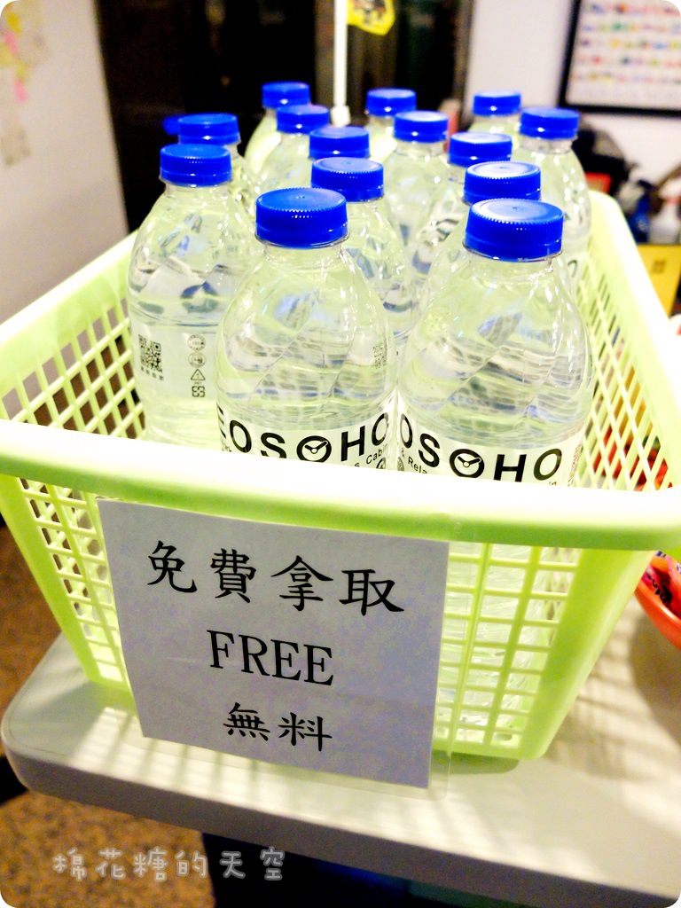 00櫃台.JPG