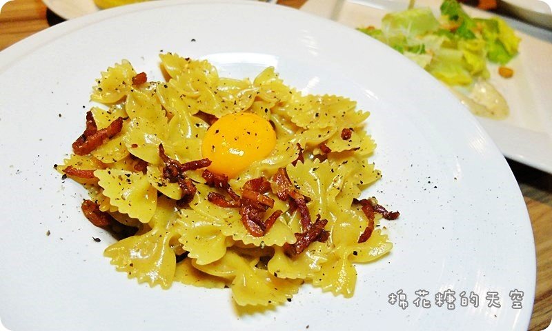 00餐蝴蝶結麵2.JPG