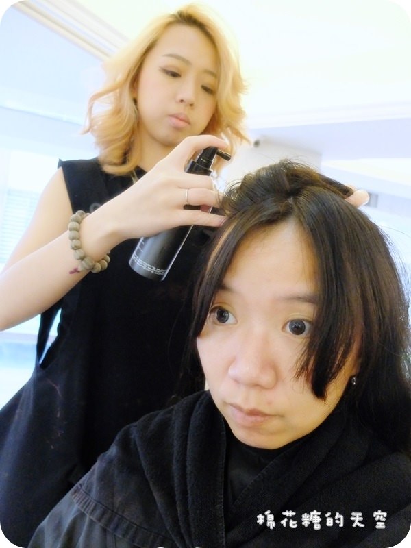 01加慕秀剪髮中2.JPG