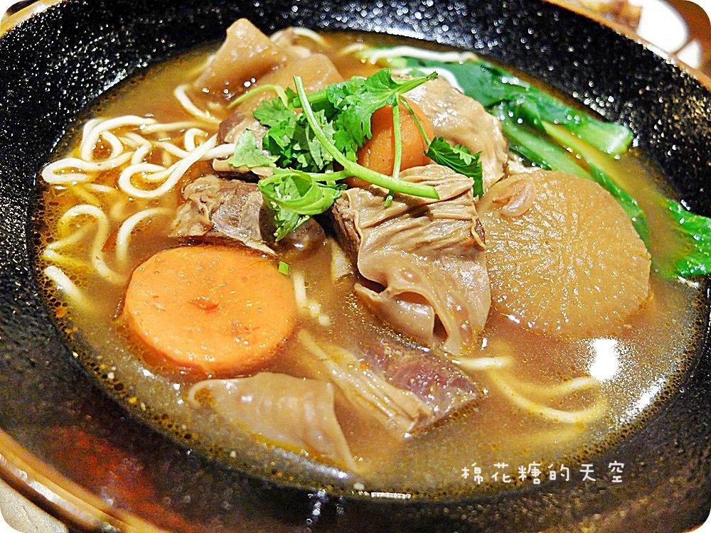 00主食-悶肉麵.JPG