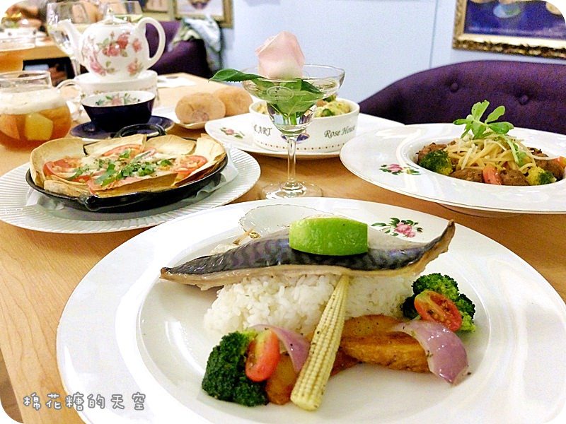 玫瑰園餐點全.JPG