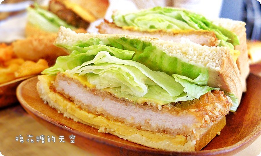 0餐豬排吐司2.JPG