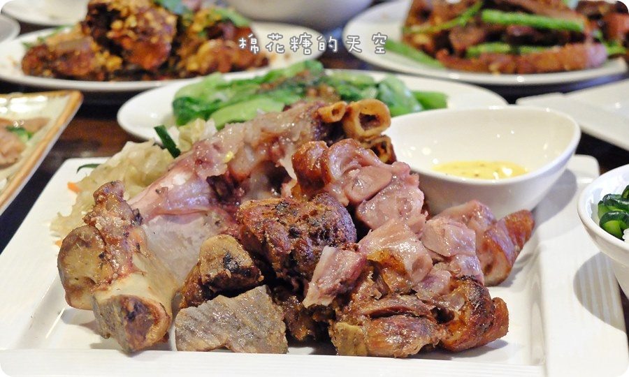 0菜德國豬腳1.JPG