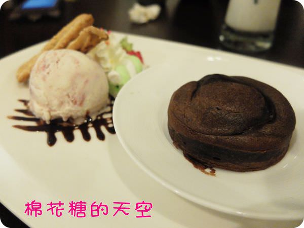 00甜點熔岩巧克力.JPG