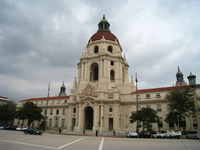 坐公車玩洛杉磯~Pasadena City Hall & 古城區