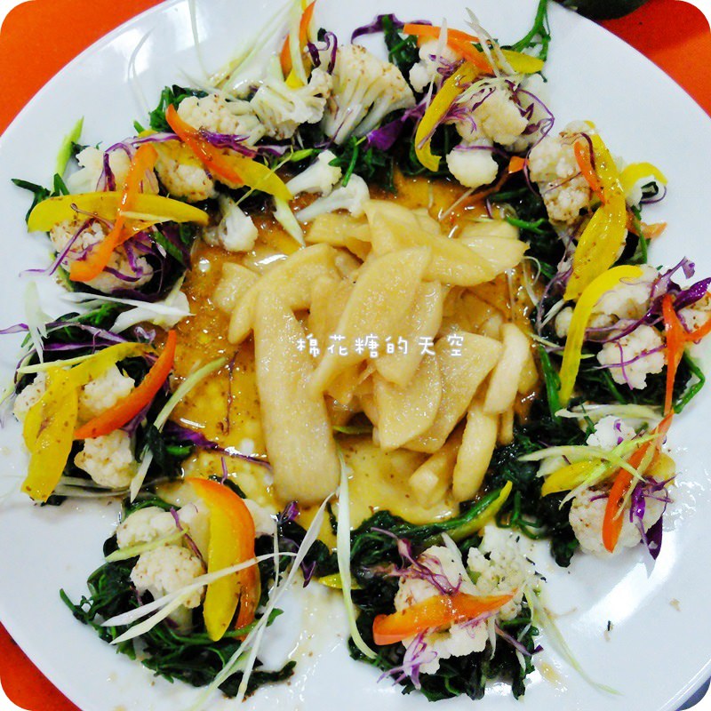 01餐廳野菜.JPG
