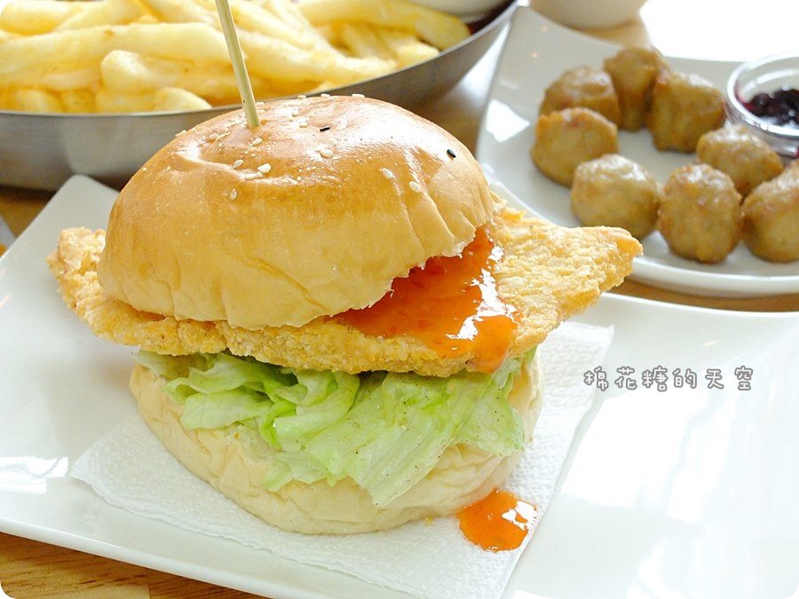 0餐泰式漢堡3.JPG