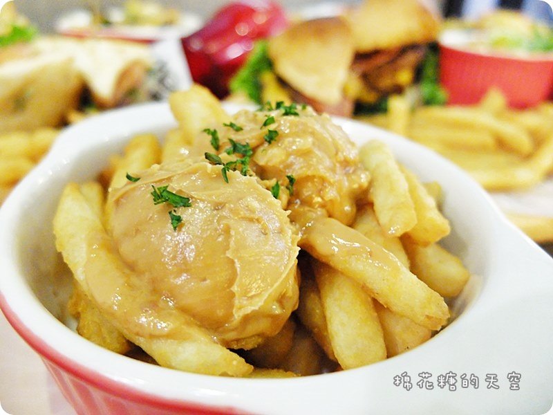 00餐點花生薯條.JPG