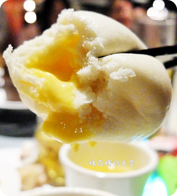 01餐點港點流沙包2.JPG