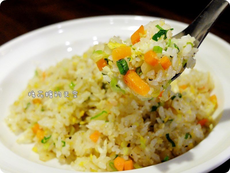 00餐點炒飯3.JPG