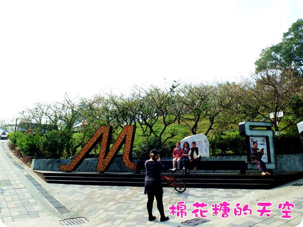 00梅山地標