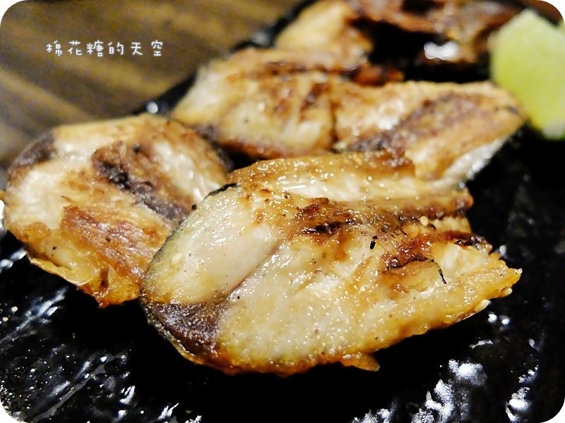 台中燒肉||高檔燒烤店的食材品質、日式居酒屋的歡樂氣氛～都在公益路小巷內岩手日式炭火燒烤，天啊！入口即化的頂級和牛也太好吃了吧！