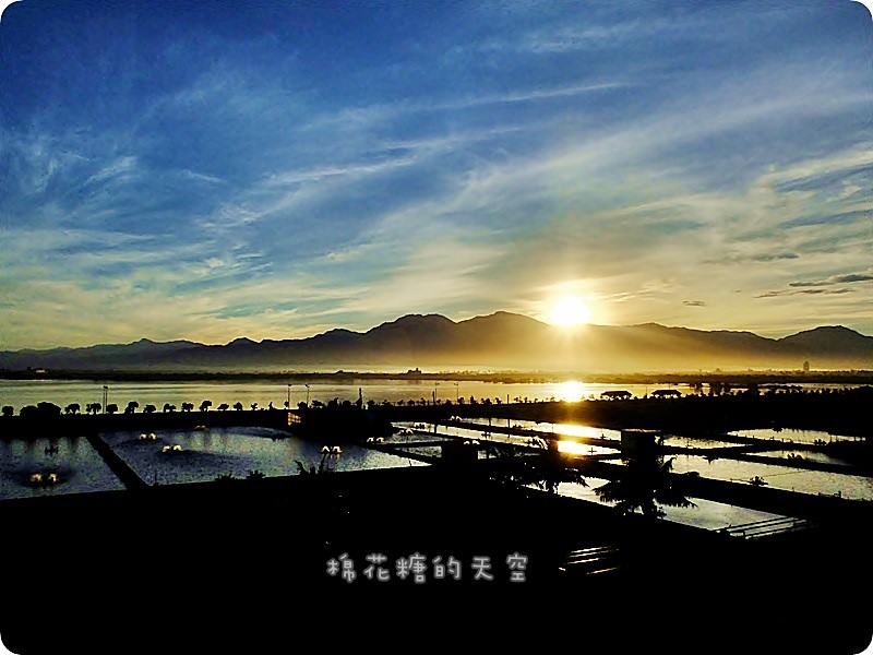 00日出大鵬灣.JPG