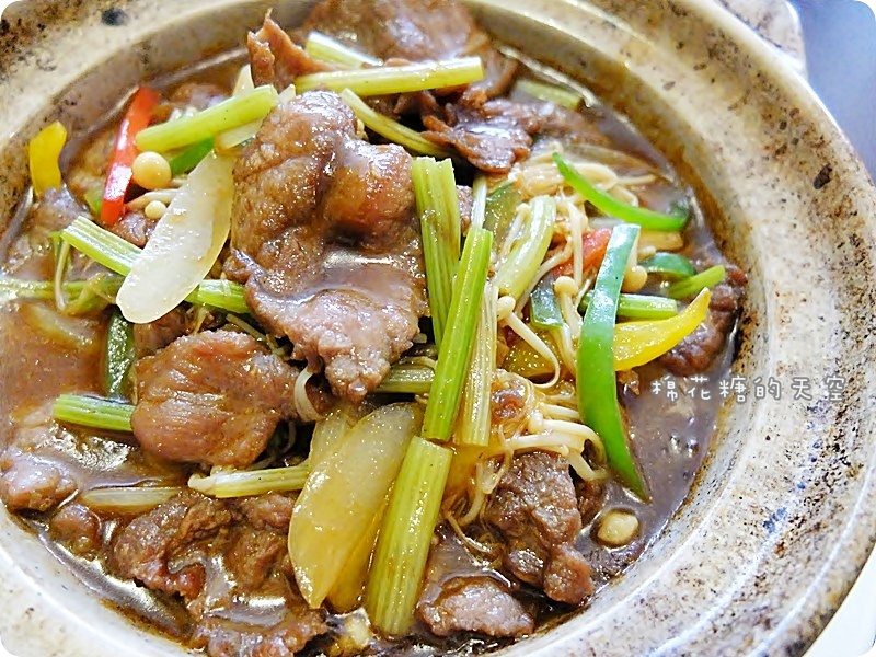 00沙茶牛肉煲.JPG