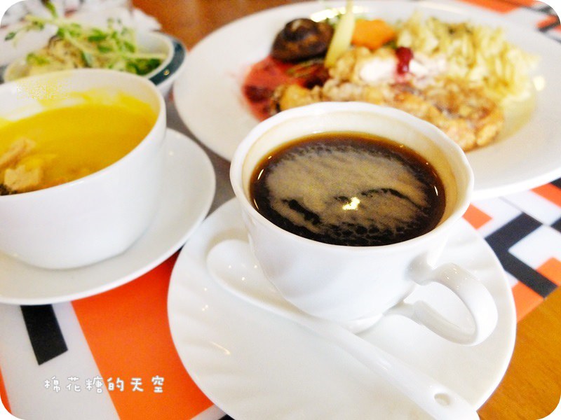 01莓芯杏仁雞腿餐6.JPG