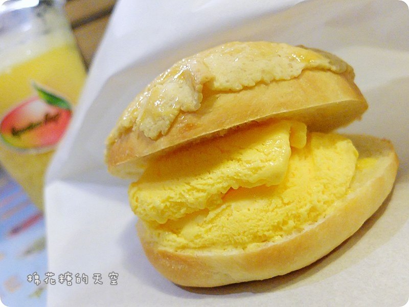 00波蘿包2.JPG