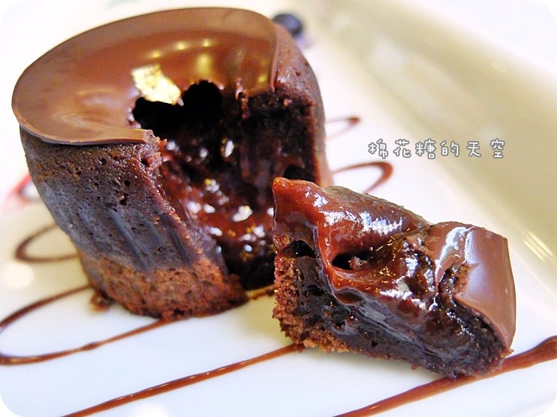歐貝納甜點熔岩2.JPG
