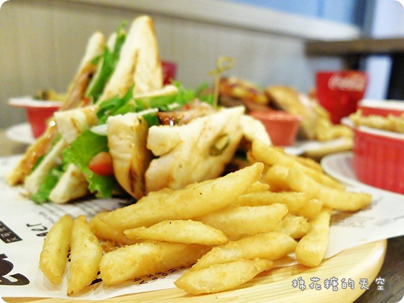 00餐點三明治4.JPG