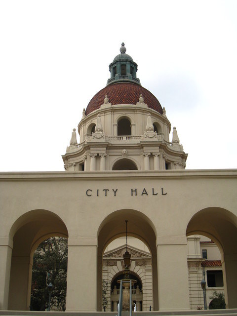 坐公車玩洛杉磯~Pasadena City Hall & 古城區