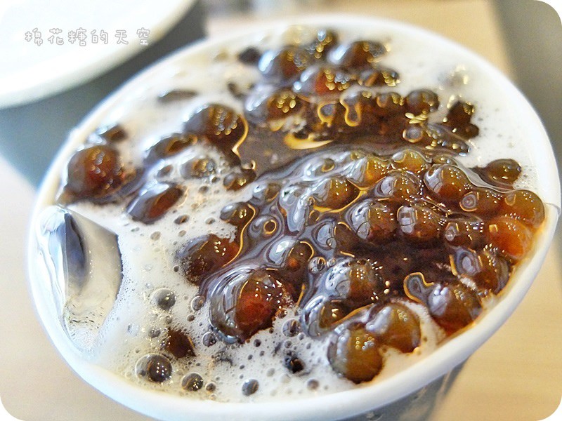 01喫茶小舖三代店搖茶3.JPG