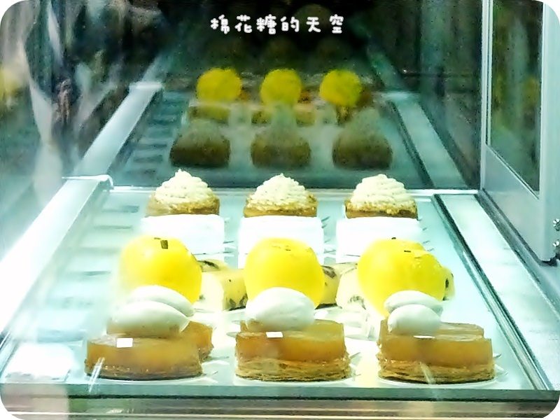 01CJSJ蛋糕櫃.JPG