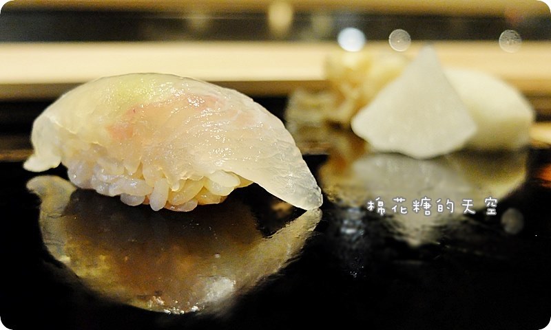 00握壽司比目魚3.JPG