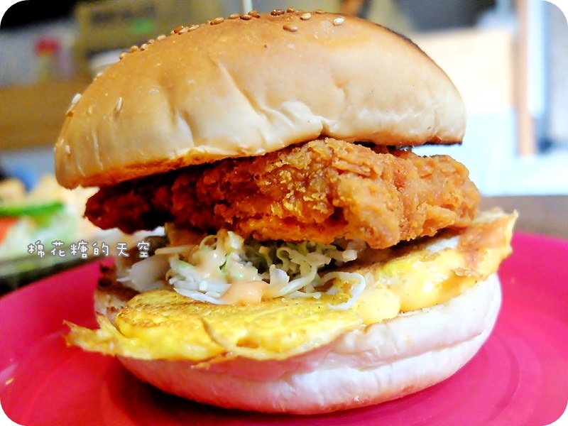 01多士餐點漢堡.JPG