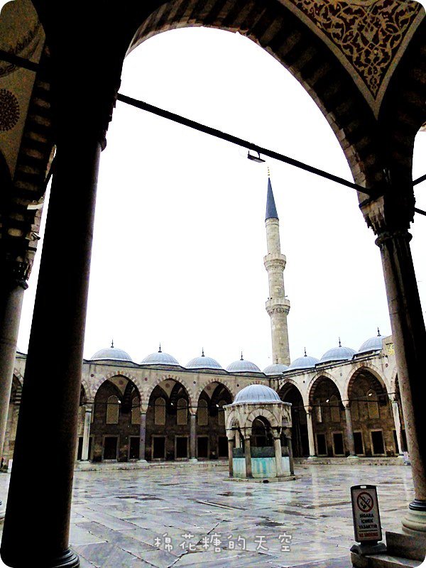 00藍色清真寺外觀13.JPG